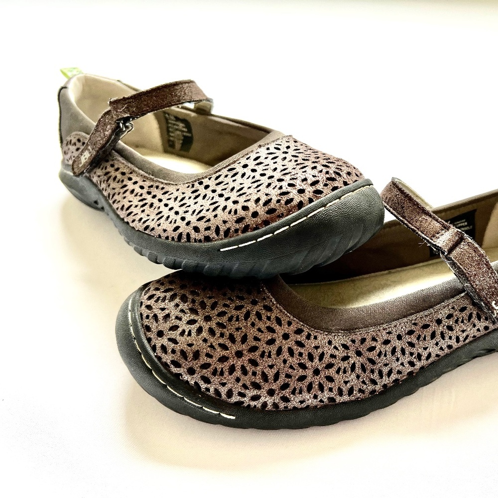 Women's Size 8.5M JBU by Jambu  with Memory Foam Mary Janes-- Copper